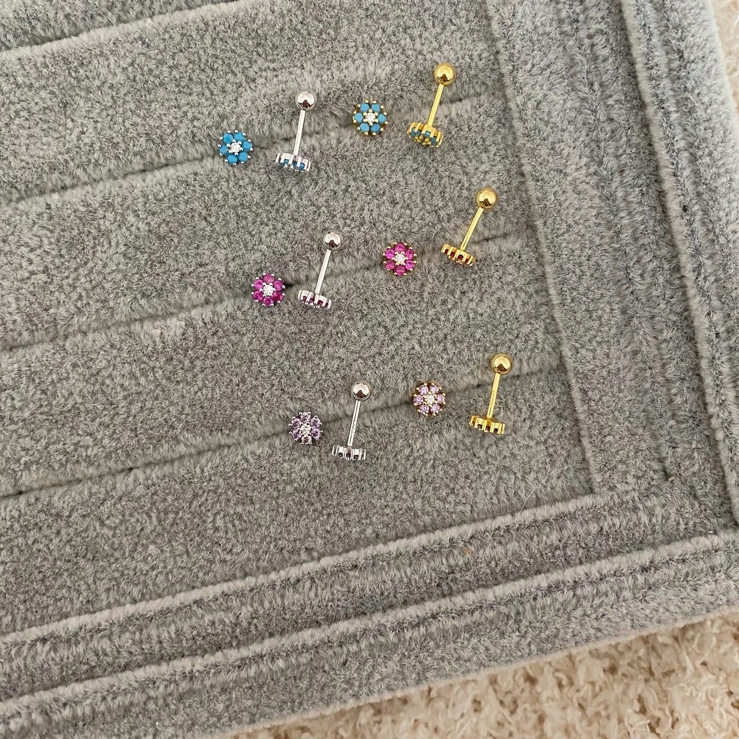 Studs de Flores de Colores