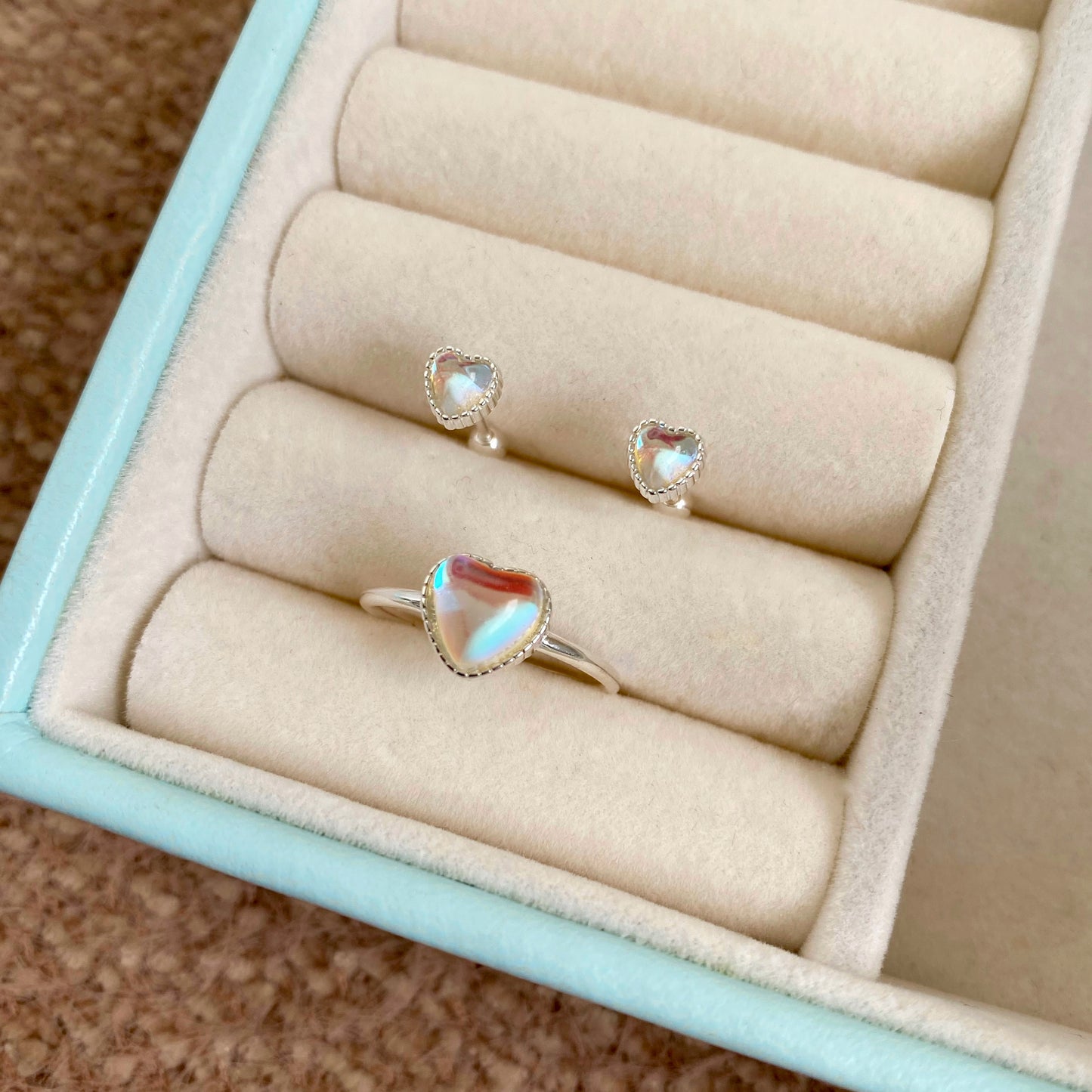 Anillo de Corazon Opal