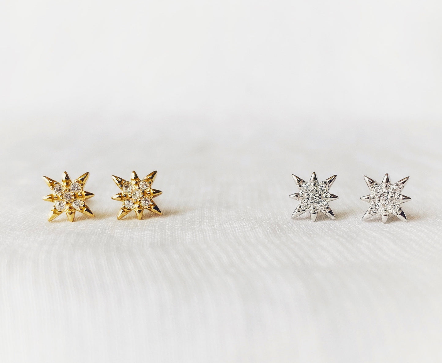 Studs Estrellas Pave